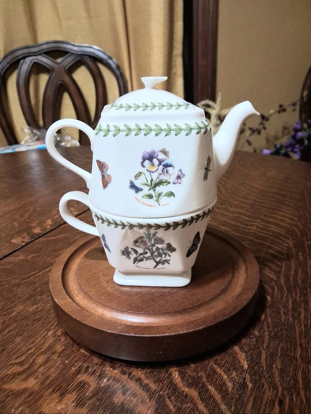 Susan Williams-Ellis Portmeiron Botanic Teapot For One